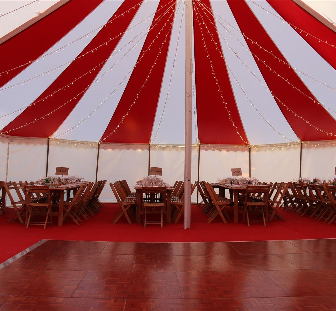 40x60ft Circus tent, white walls, parquet dancefloor