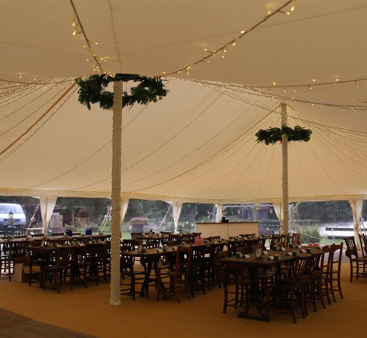 Flat ivory lining, 40x60ft